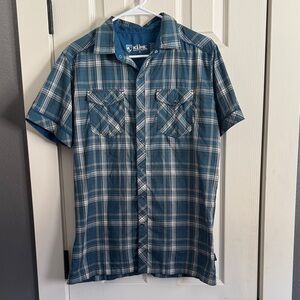Men’s size small Kuhl brand short sleeve Madris style snap up shirt.